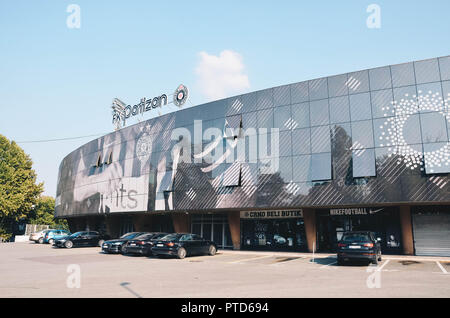 Al di fuori del Partizan Stadium (ex JNA Stadium), Belgrado, Serbia, Balcani, Settembre 2018 Foto Stock