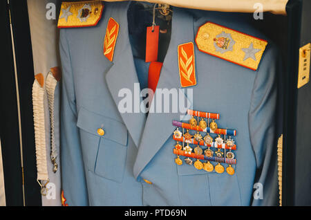 Uniformi di Josip Broz Tito, Museo della Iugoslavia, Belgrado, Serbia, Balcani, Settembre 2018 Foto Stock