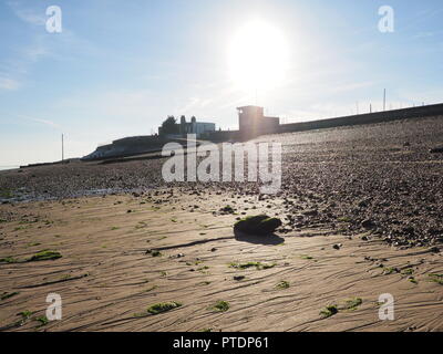 Sheerness, Kent, Regno Unito. 9 Ott, 2018. Regno Unito Meteo: una mattina di sole in Sheerness, Kent. Credito: James Bell/Alamy Live News Foto Stock