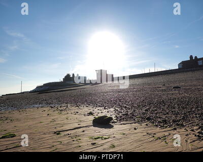 Sheerness, Kent, Regno Unito. 9 Ott, 2018. Regno Unito Meteo: una mattina di sole in Sheerness, Kent. Credito: James Bell/Alamy Live News Foto Stock