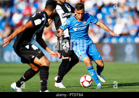 Getafe, Spagna. Credito: D. 6 Ottobre, 2018. Rober Ibanez (Getafe) Calcio/Calcetto : spagnolo "La Liga Santander' match tra Getafe 0-1 Levante UD presso il Colosseo Alfonzo Perez a Getafe, Spagna. Credito: D .Nakashima/AFLO/Alamy Live News Foto Stock