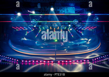 Hull, Regno Unito. 9 Ott 2018. Giro veloce, Hull Fair, luna park, Regno Unito, 2018 Credit: Adam Kelly/Alamy Live News Foto Stock