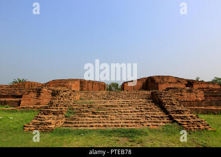 Paharpur monastero buddista al villaggio di Paharpur in Badalgachhi Upazila sotto Naogaon Distretto del Bangladesh. È tra i più noti vihar buddista Foto Stock