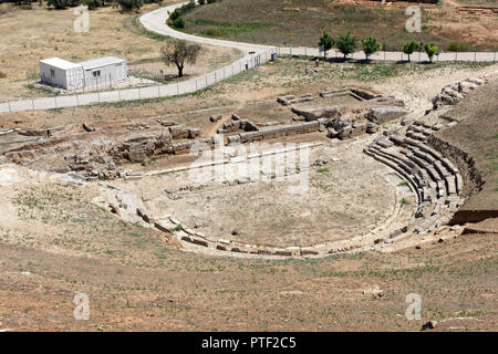 Il periodo ellenistico antico teatro all'antica città di Sikyon. Peloponneso. La Grecia. Il teatro fu costruito tra il 303 e il 251 A.C. un con modifiche Foto Stock