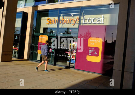 Sainsbury's supermercato locale, Cambridge, Inghilterra Foto Stock