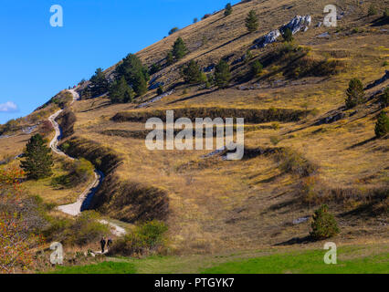 Il via al X secolo Rocca Calascio in provincia di L'Aquila in Abruzzo, Italia. Foto Stock