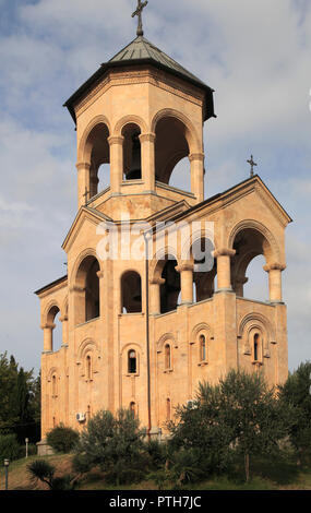 La Georgia, Tbilisi, Santa Trinità, Cattedrale, Torre campanaria, Foto Stock