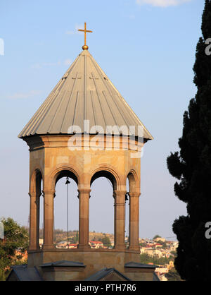 La Georgia, Tbilisi, chiesa guglia, torre campanaria, Foto Stock