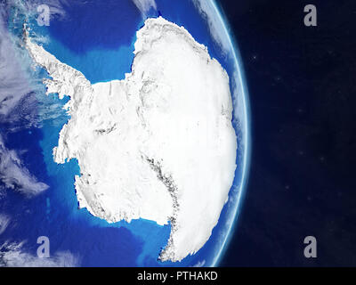 L'Antartide dallo spazio sul modello reale del Pianeta Terra con altamente dettagliate pianeta superficie e nuvole. 3D'illustrazione. Gli elementi di questa immagine arredate Foto Stock
