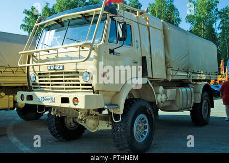 Nizhniy Tagil, Russia - 12 luglio. 2008: Sport truck per Dakar racing sul RAE mostra. Foto Stock