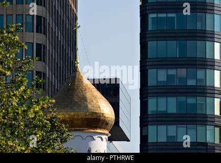 Cupola dorata della cattedrale di San Nicola a Mosca, Russia Foto Stock