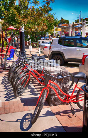 Private le biciclette a noleggio al di fuori di cicli di Sonoran su E University Blvd in Tucson AZ Foto Stock