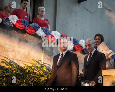 Belgrado, Serbia - Luglio 14, 2018: Aleksandar Vucic, Presidente della Repubblica di Serbia di entrare nella sede dell' ambasciata di Francia con il francese embassador a Belgrado Frederic Mo Foto Stock