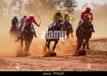 La 97th in funzione della boccola annuali gare di Landor,,1000km a nord di Perth, Australia. Foto Stock