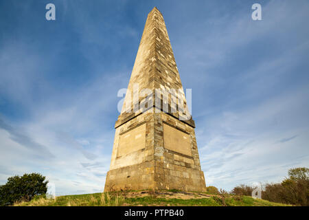 L'Obelisco a Eastnor Castle Estate, Malvern Hills, Herefordshire, Inghilterra Foto Stock