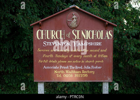 La Chiesa segno a Steventon, Hampshire Foto Stock