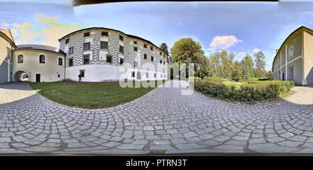 Visualizzazione panoramica a 360 gradi di Zamek Velke Losiny N