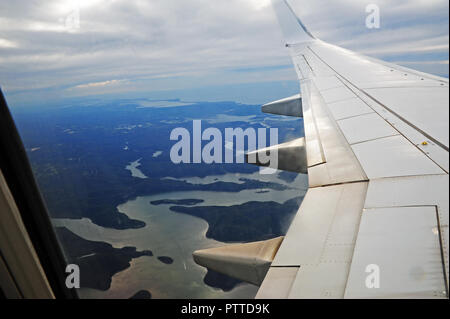 Sydney, Australien. Xiv Apr, 2018. Vista dal piano per la costa di atterraggio su Sydney in Australia, presa su 14.04.2018 | Utilizzo di credito in tutto il mondo: dpa/Alamy Live News Foto Stock