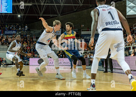 Andorra La Vella, Andorra. 10 ottobre, 2018. EURO CUP gioco tra Morabanc Andorra BC e BRECIA LEONNESA a Poliesportiu d' Andorra Stadium il 29 settembre 2018 a Andorra La Vella. Credito: Martin Silva Cosentino/Alamy Live News Foto Stock