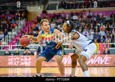 Andorra La Vella, Andorra. 10 ottobre, 2018. EURO CUP gioco tra Morabanc Andorra BC e BRECIA LEONNESA a Poliesportiu d' Andorra Stadium il 29 settembre 2018 a Andorra La Vella. Credito: Martin Silva Cosentino/Alamy Live News Foto Stock