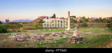 Tempio di Artemide rovine - una delle sette meraviglie del mondo antico - Selcuk, Turchia. Foto Stock