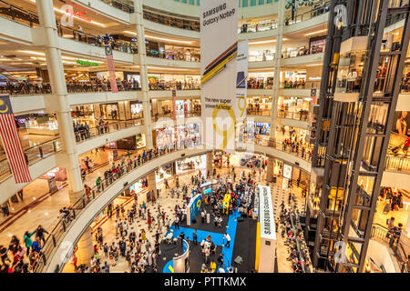 Suria KLCC Shopping Centre, Kuala Lumpur, Malesia Foto Stock