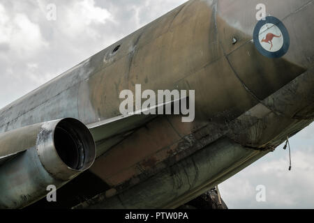 Vecchio bombardiere Canberra al Willowbank Foto Stock