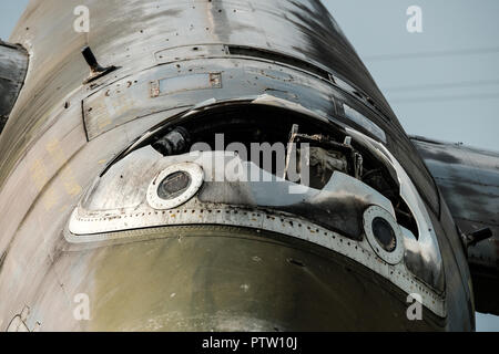 Vecchio bombardiere Canberra al Willowbank Foto Stock