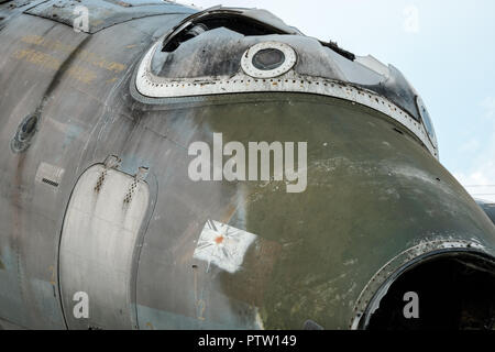 Vecchio bombardiere Canberra al Willowbank Foto Stock