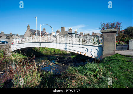 Il ponte bianco sul fiume Carron, costruito 1871, Stonehaven, Aberdeenshire, Scozia Foto Stock