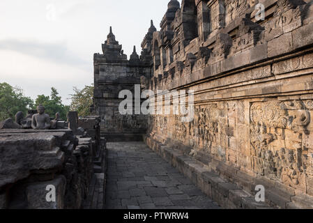 Borobudur, un antico complesso buddista in Java, Indonesia. Foto Stock