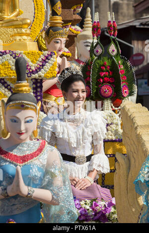 2017 festival dei fiori parade, Chiang Mai, Thailandia Foto Stock