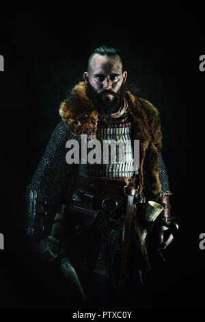 Viking: Ritratto di un guerriero medievale Foto Stock
