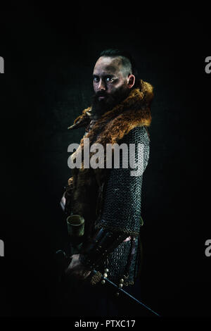 Viking: Ritratto di un guerriero medievale Foto Stock