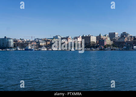 VICTORIA, Canada - 26 settembre 2018: colorate case galleggianti al Fisherman Wharf in Victoria, Canada Foto Stock