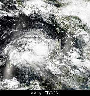 Uragano dallo spazio. La vista satellitare. Gli elementi di questa immagine fornita dalla NASA Foto Stock