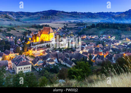 Biertan, Romania. Villaggio sassone con la chiesa fortificata in Transilvania. Foto Stock