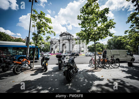 Puerta de Alcala, Plaza de la Independencia, Madrid, Spagna Foto Stock