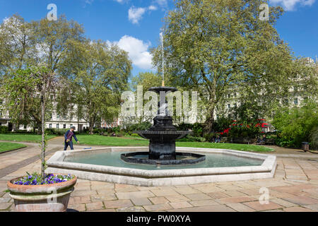 Fontana in giardini Bessborough, Pimlico, City of Westminster, Greater London, England, Regno Unito Foto Stock