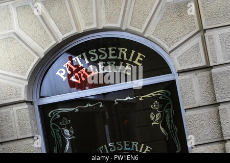 Preston, Lancashire. Regno Unito 12 Ott 2018. Patisserie Valerie sotto la minaccia di chiusura. Credito: MediaWorldImages/AlamyLiveNews Foto Stock