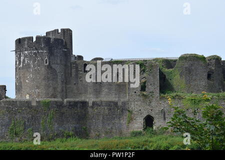 Medievale Castello Caephilly Foto Stock