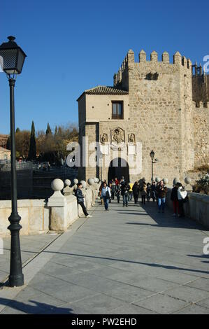 St Martins ponte sopra il fiume Tago, Toledo Spagna Foto Stock