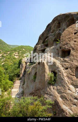 Guyaju cavernicola Guyaju grotte grotta di antiche abitazioni antiche Cliff Dwellings in Yanqing, Cina e Asia Foto Stock