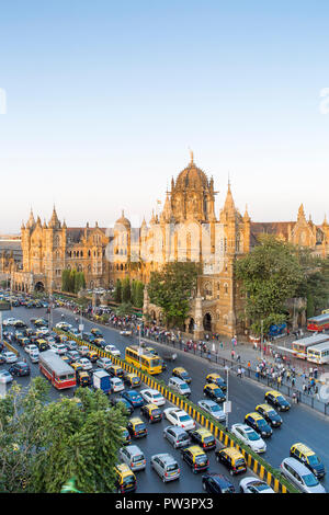 India, Mumbai, Maharashtra, Chhatrapati Shivaji Maharaj capolinea stazione ferroviaria (CSMT), (formerly Victoria Terminus), Patrimonio Mondiale dell UNESCO Foto Stock