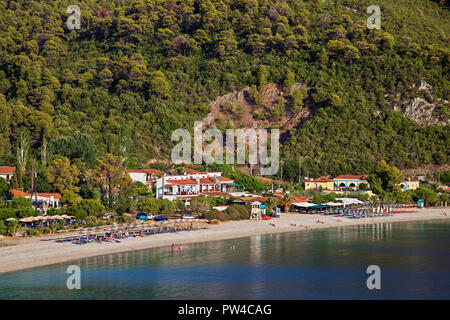 Panormos villaggio sulla costa ovest di Skopelos island, Sporadi settentrionali, Magnessia, Tessaglia, Grecia. Foto Stock