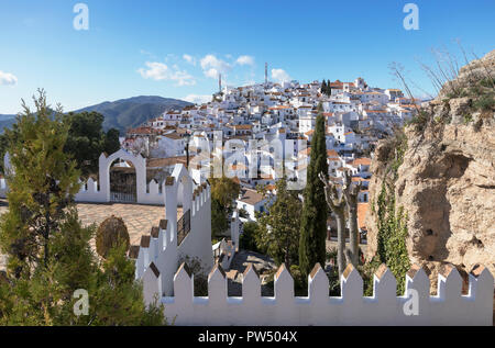 Comares, provincia di Malaga, Andalusia, Spagna meridionale. Vista complessiva. Foto Stock