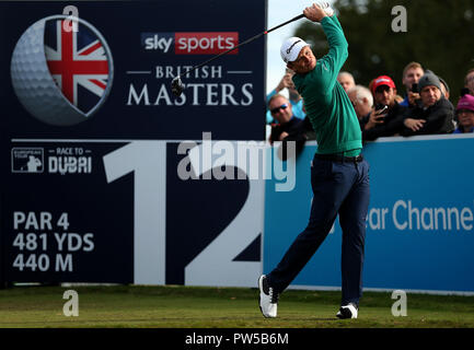 Justin Rose sul dodicesimo durante il giorno due del British Masters a Walton Heath Golf Club, Surrey. Foto Stock