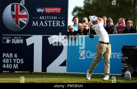 Paolo Dunne sul dodicesimo durante il giorno due del British Masters a Walton Heath Golf Club, Surrey. Foto Stock