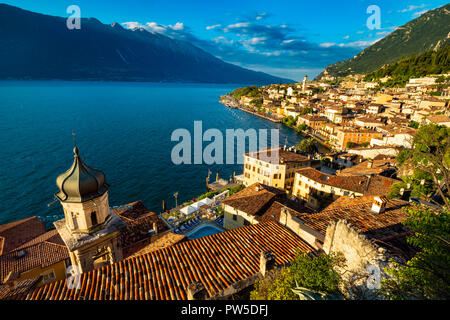 Limone sur Garda Lago di Garda, provincia di Brescia, Italia Foto Stock