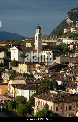 Limone sur Garda Lago di Garda, provincia di Brescia, Italia Foto Stock